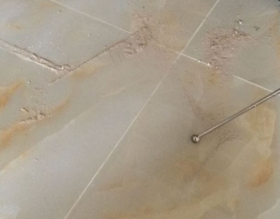 嵊泗瓷砖空鼓维修公司分享粘合剂选择不当在瓷砖铺贴过程中可能导致以下问题