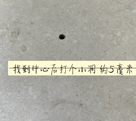 嵊泗瓷砖空鼓维修公司专业解答在瓷砖铺贴过程中，如果砂料搅拌不均匀，将会带来以下问题
